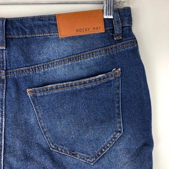 3/$30 Noisy May Mom Shorts - M - Picture 5 of 5